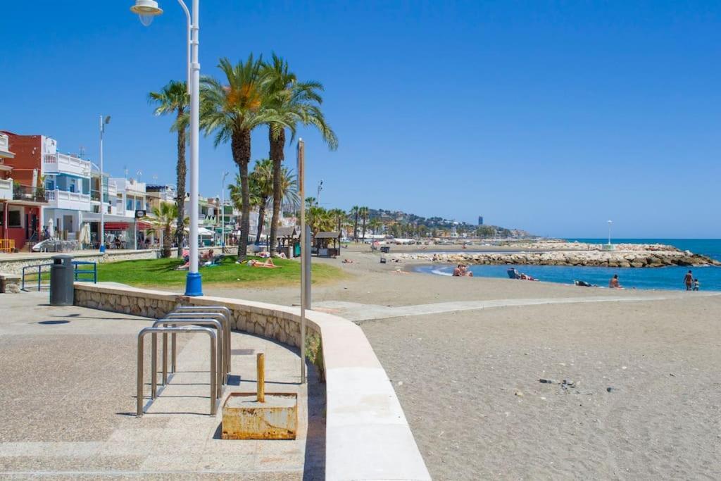 Apartment At The Beach Malaga Zewnętrze zdjęcie